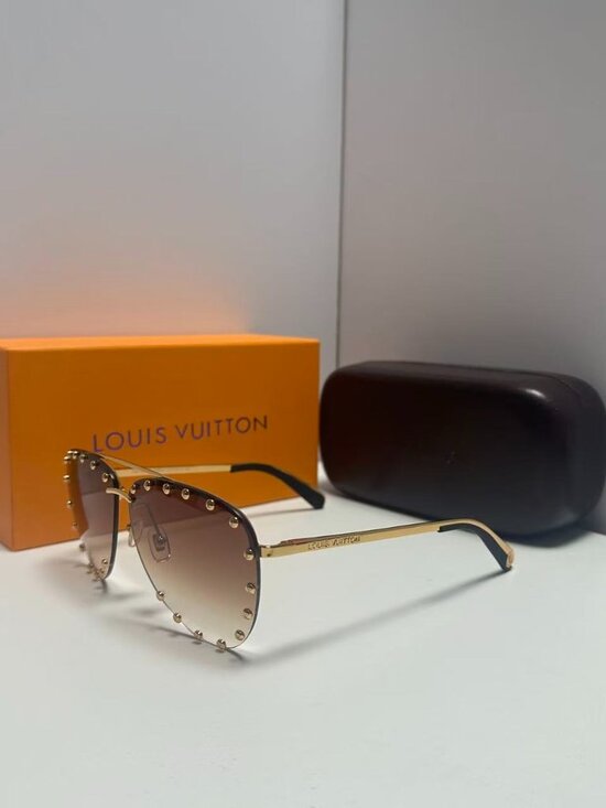Louis Vuitton sunglasses main image 5